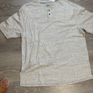 Buckle Light Gray Short Sleeve Henley